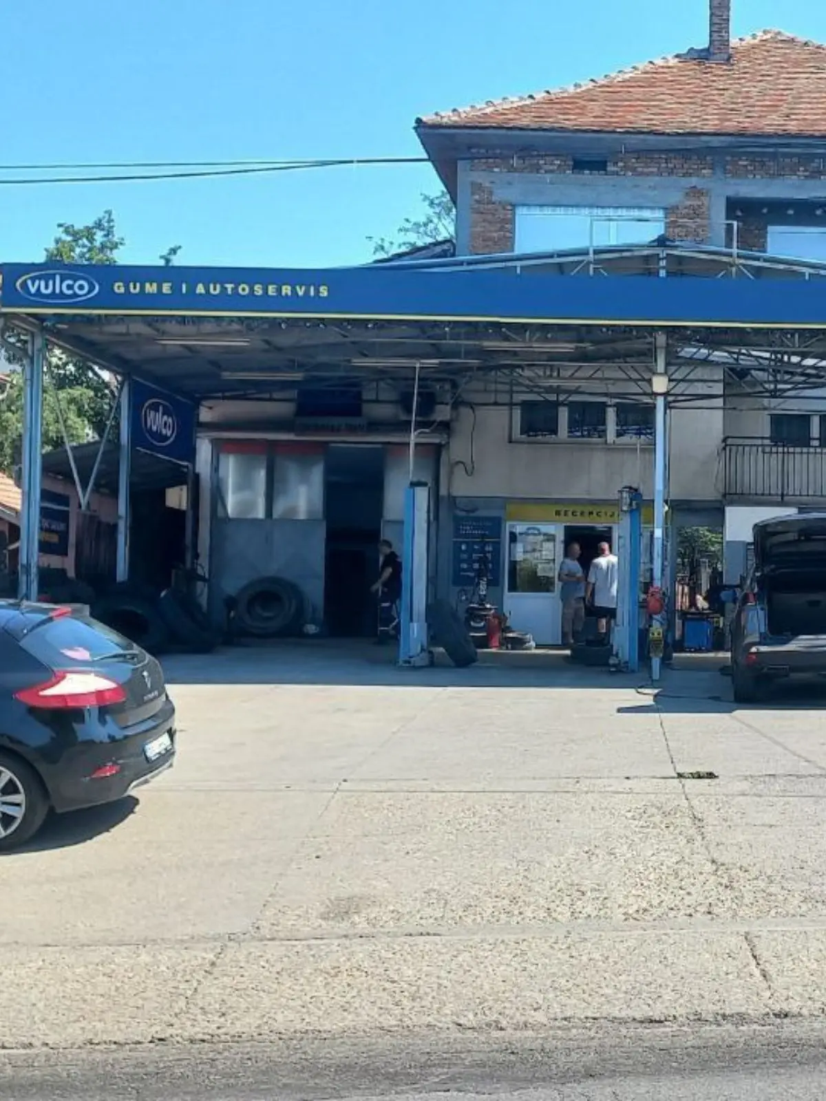auto-servis-zvezdara-pneumaster-bulevar-501 Auto servis Zvezdara - Pneumaster Bulevar 501