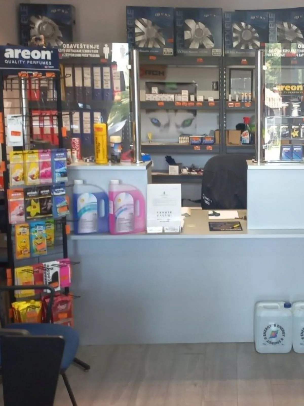 sredstva-za-negu-automobila-pneumaster-bulevar-kralja-aleksandra-501 Sredstva za negu automobila - Pneumaster Bulevar Kralja Aleksandra 501